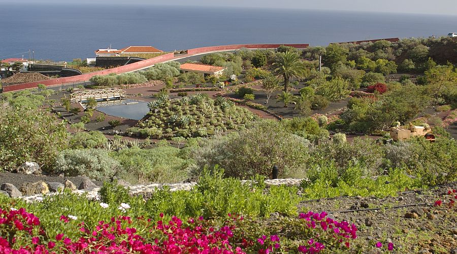 hotel parador brenja baja la palma